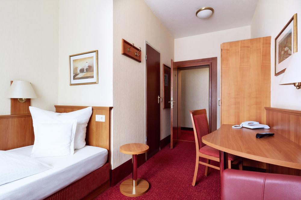 Hotel Doria Düsseldorf Exterior foto